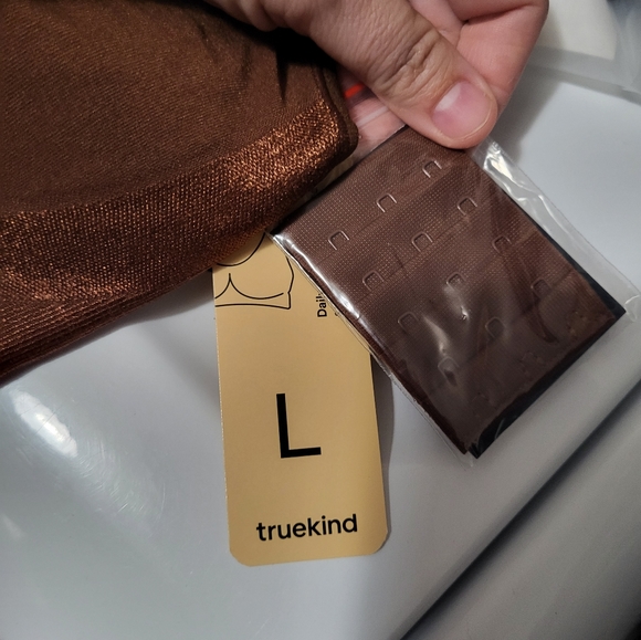 2 Shapermint Truekind Wireless Bras - Picture 2 of 6